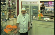 Pals de crema, capell eivissenc i peix en miniatura