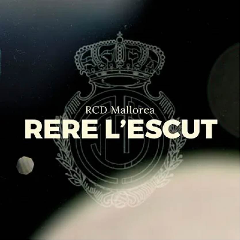 Rere l'escut. RCD Mallorca